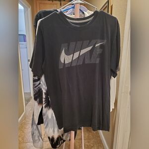 Nike Men's Short Sleeve Tee